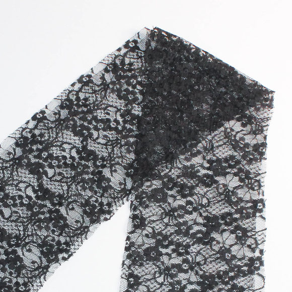 Vintage Lace Scarf - Picture 3 of 6